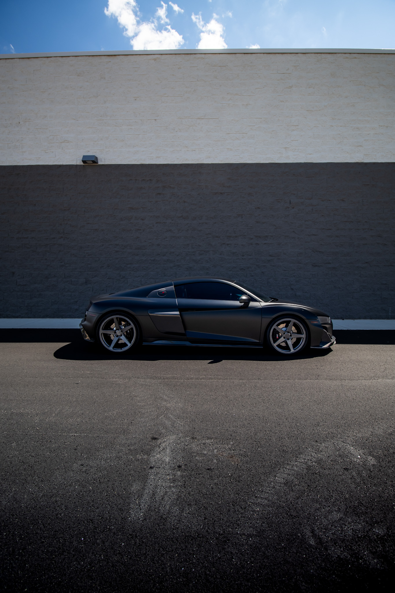 Audi R8 Full-Body Color-Change Vinyl Wrap — view 4