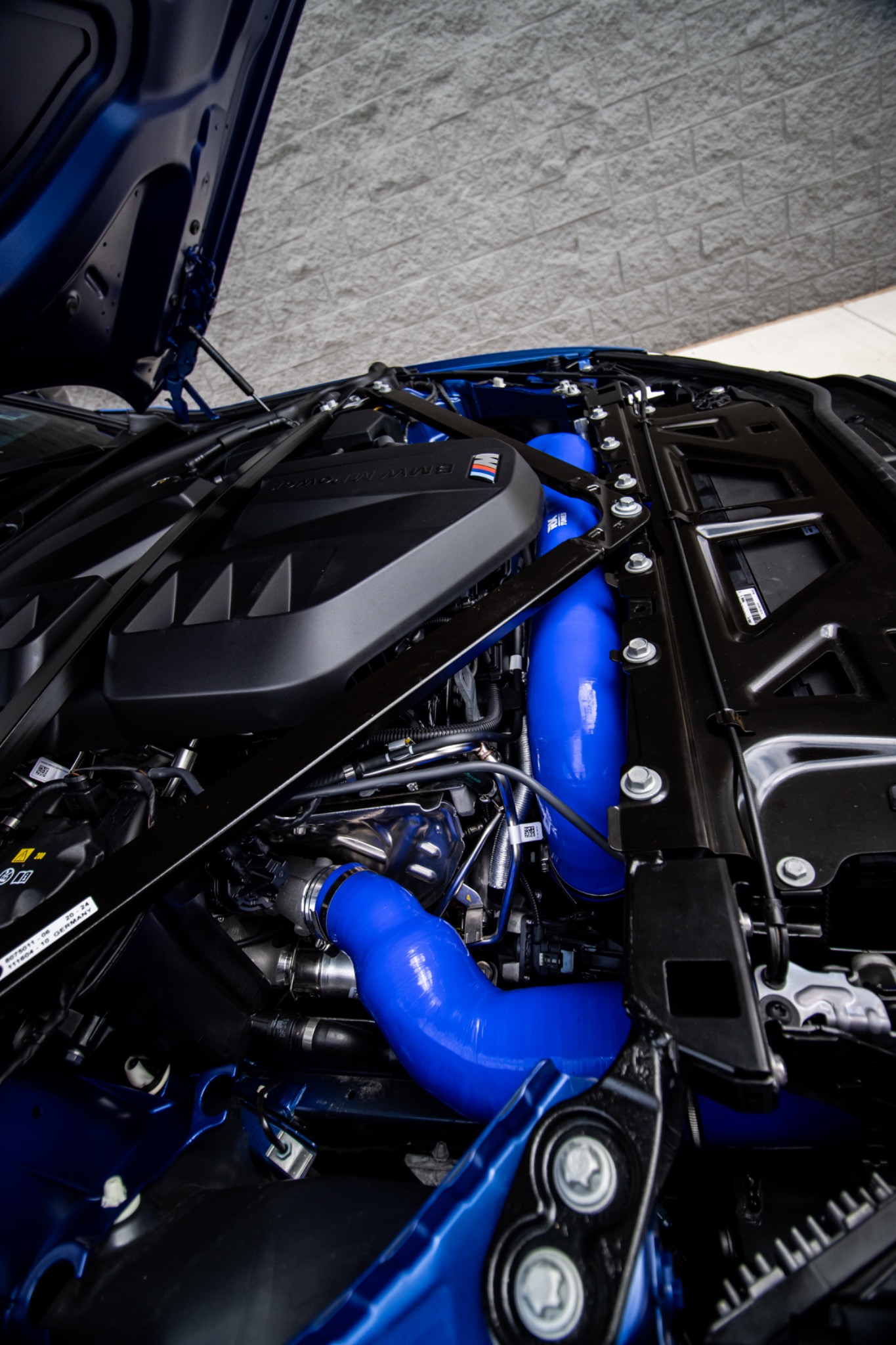 BMW M4 Front-Mounted Intake System — view 3